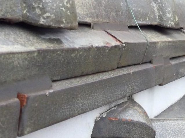 播磨町で漆喰が痩せた状態ののし瓦